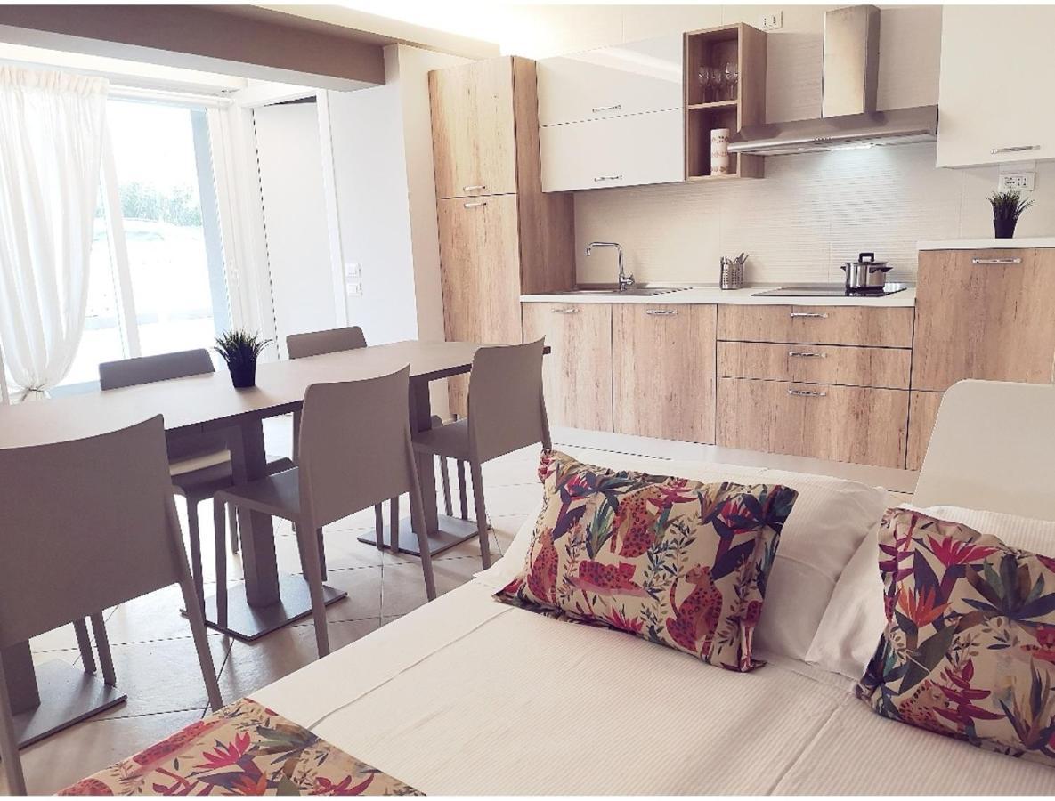 Appartamenti Smart A 30M Da Viale Dante E 100M Dal Mare Riccione Exterior foto