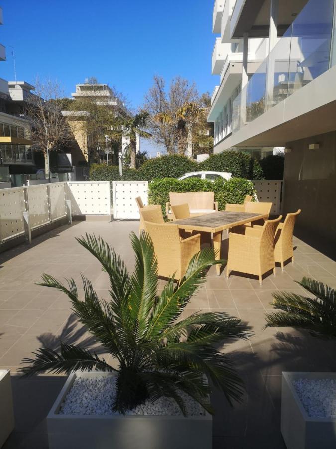 Appartamenti Smart A 30M Da Viale Dante E 100M Dal Mare Riccione Exterior foto